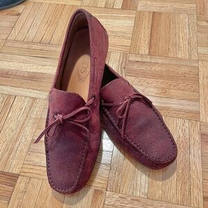 Tod’s Burgundy Drivers